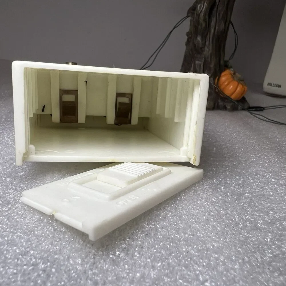 Department 56 Snow Village Halloween Lit Spooky Tree #52896 Works